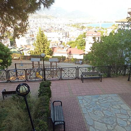 Beautiful Sultan House At Cleopatra Beach 1 With Umbrellas, Balcony, Barbecue, Private 100Mbps Wifi, Smart Tv, Table Games, Vip Trans-Fer - Beautiful Apartmenthouse Alanya Extérieur photo