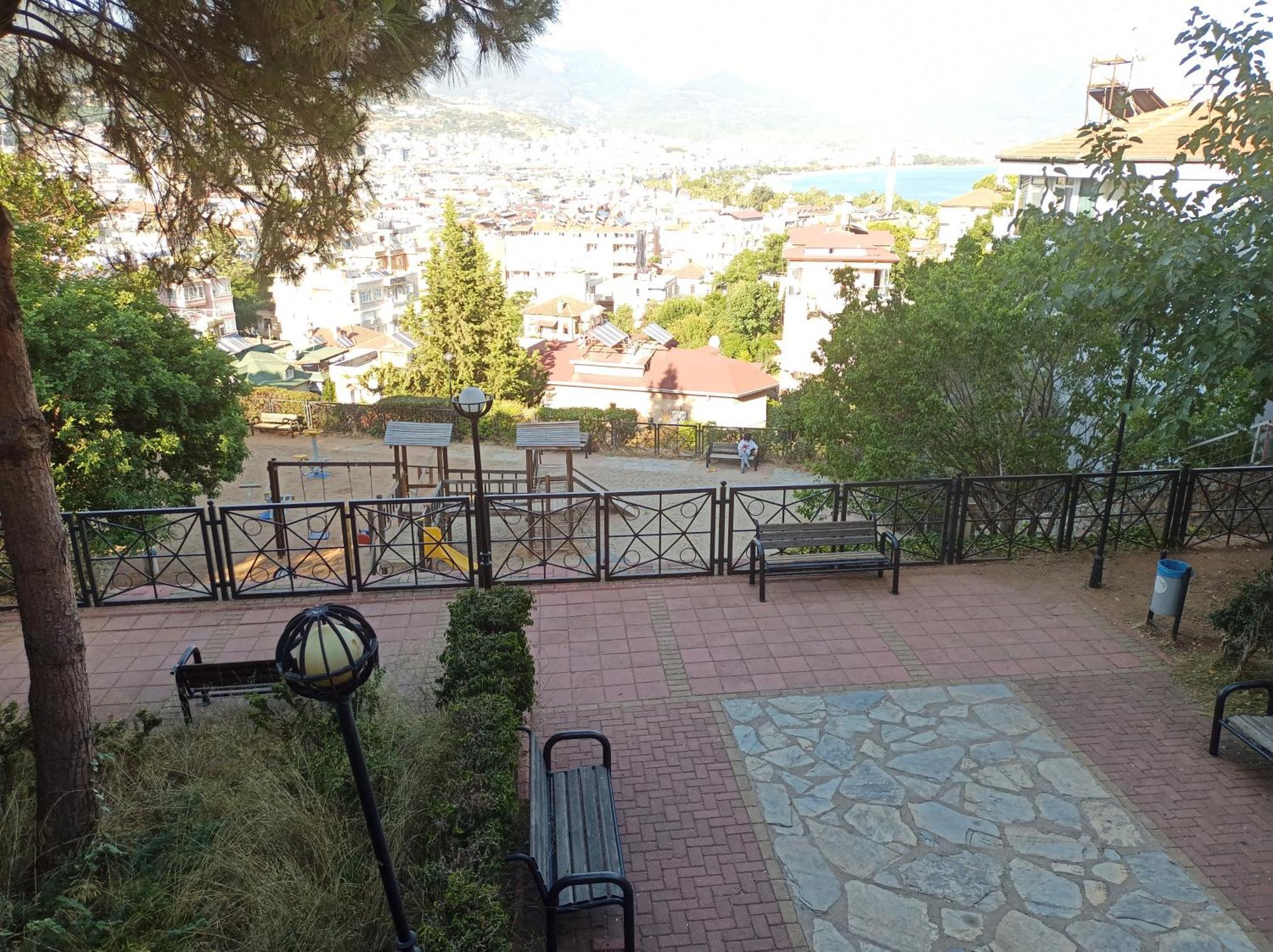 Beautiful Sultan House At Cleopatra Beach 1 With Umbrellas, Balcony, Barbecue, Private 100Mbps Wifi, Smart Tv, Table Games, Vip Trans-Fer - Beautiful Apartmenthouse Alanya Extérieur photo